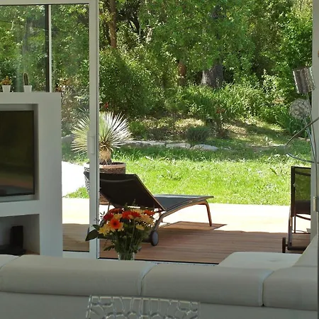 Domaine De Monteils Casa de Férias *